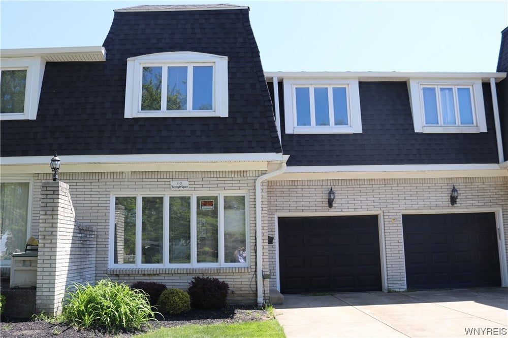 110 Harrogate Square, Williamsville, NY 14221 MLS B1474059