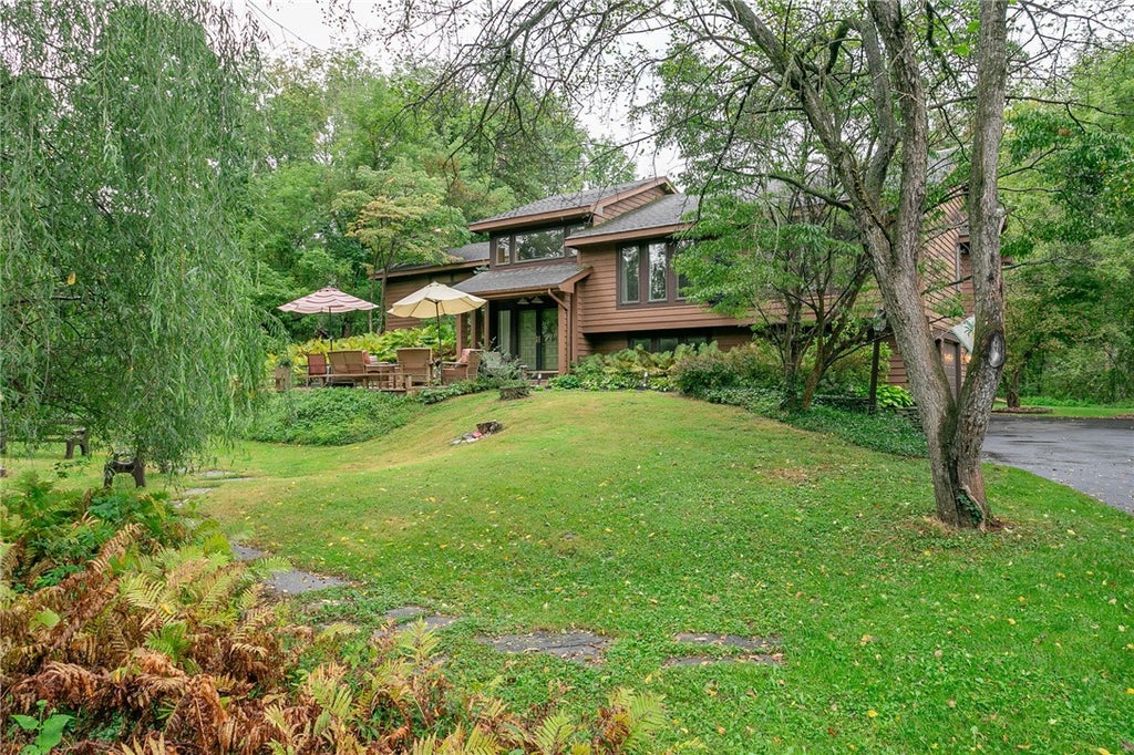 1324 New Seabury Lane, Victor, NY 14564 - MLS# R1494508 - Coldwell 