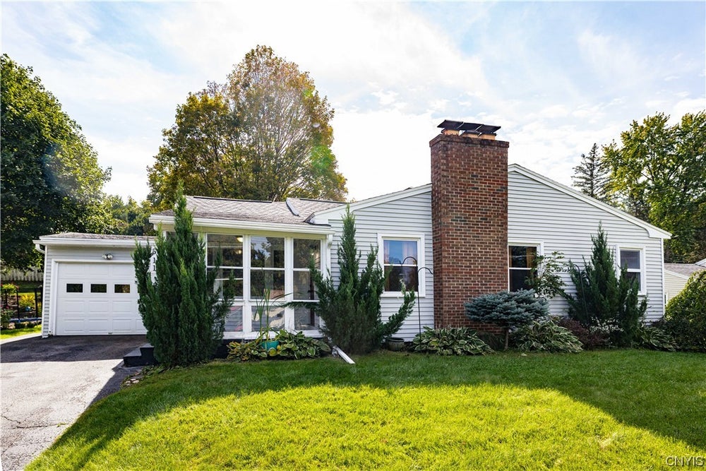 511 Richards Road, Camillus, NY 13031 MLS S1501113 Coldwell Banker