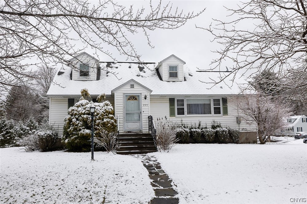 205 Robinhood Lane, Camillus, NY 13031 MLS S1518706 Coldwell Banker