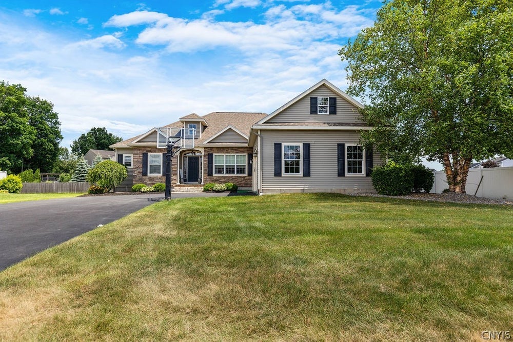 105 Taverly Drive, Minoa, NY 13116 MLS S1549427 Coldwell Banker