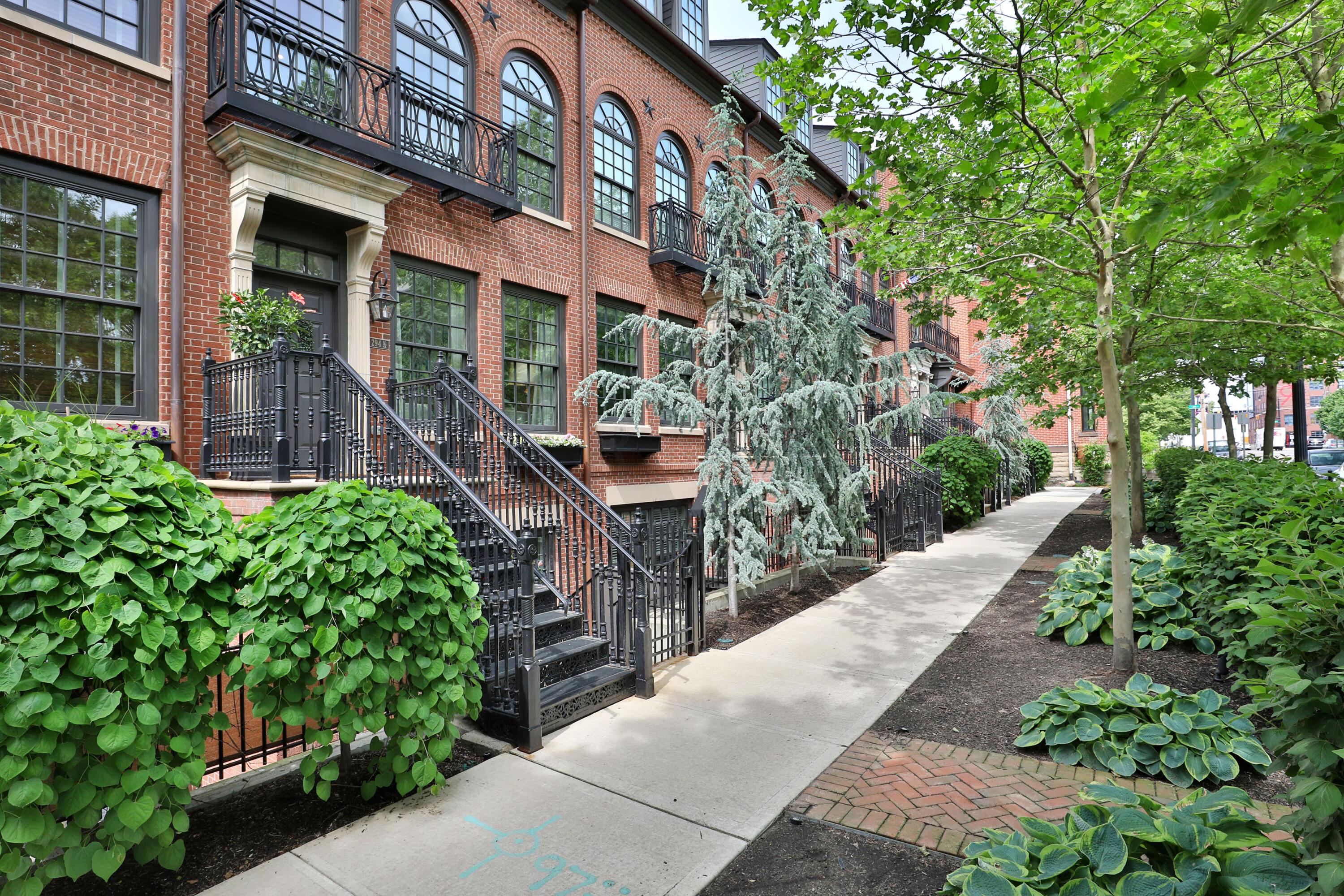 294 1/2 E Gay Street TH47, Columbus, OH 43215 MLS 222018535