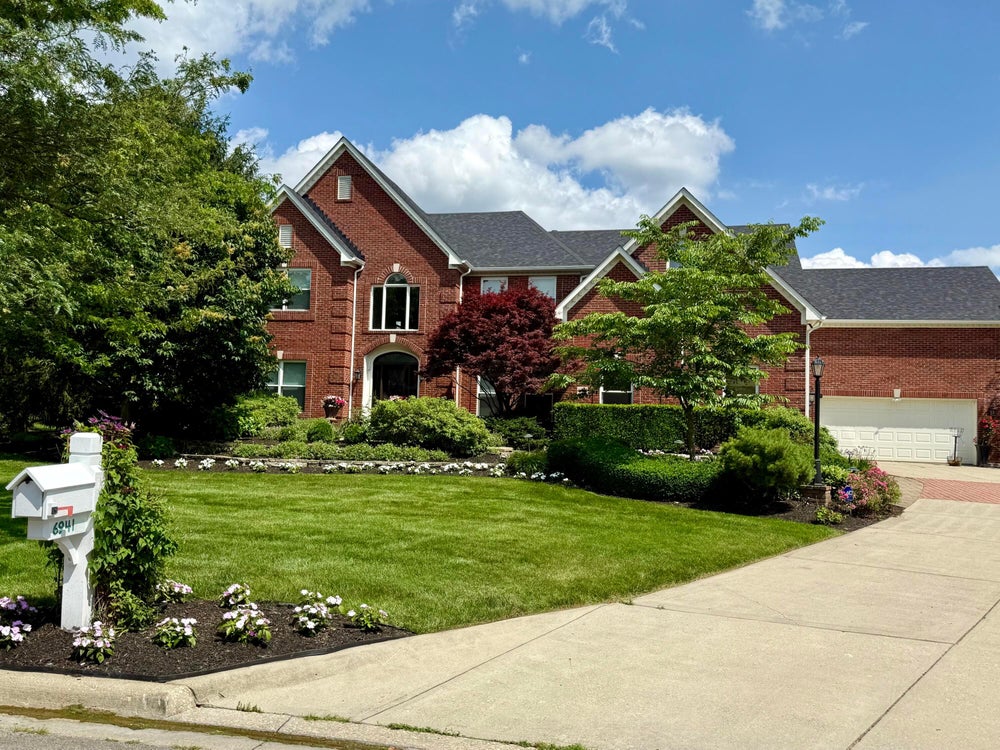 6941 Lakeside Court Westerville OH 43082 MLS# 225022192 Coldwell