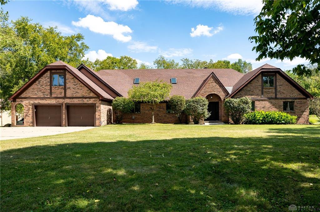 3649 Ceylon Circle, Beavercreek, OH 45430