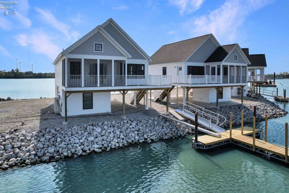 545 W Lakeshore Drive 11, Port Clinton, OH 43452 MLS 20240384