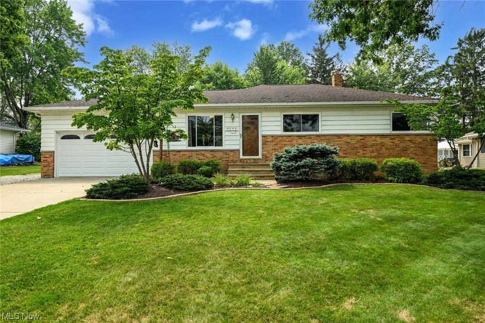 7695 Craigleigh Drive, Parma, OH 44129 MLS 4480789 Coldwell Banker