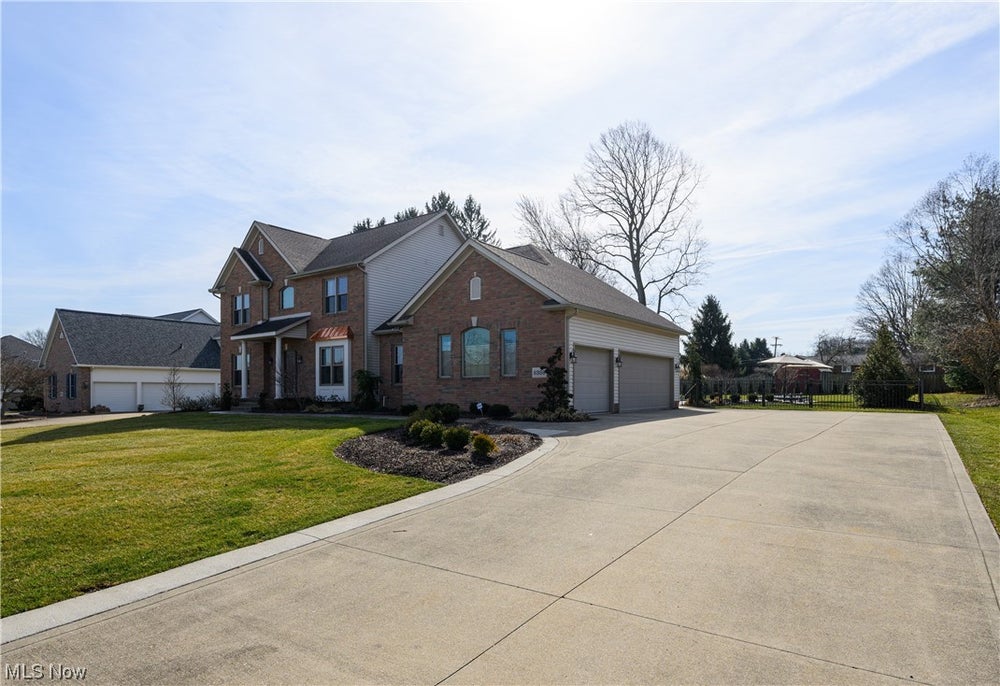 8398 Yorkshire Nw Street, Massillon, OH 44646 MLS 5020077 Coldwell