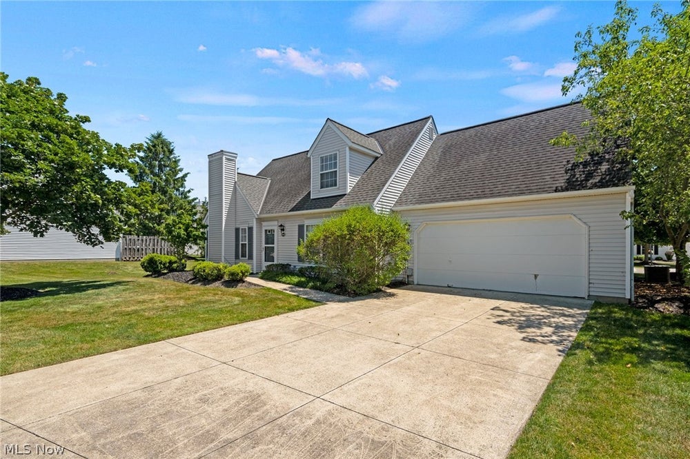 24830 Grove Pond Way, Olmsted Falls, OH 44138 MLS 5045807 Coldwell