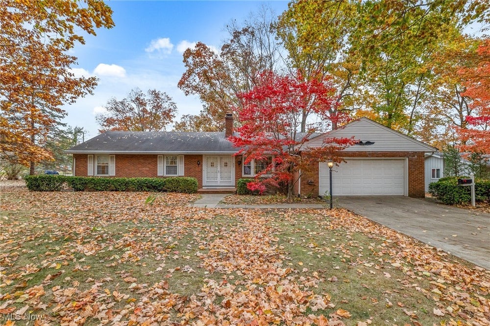 406 Leawood Court Ashland OH 44805 MLS# 5082119 Coldwell Banker