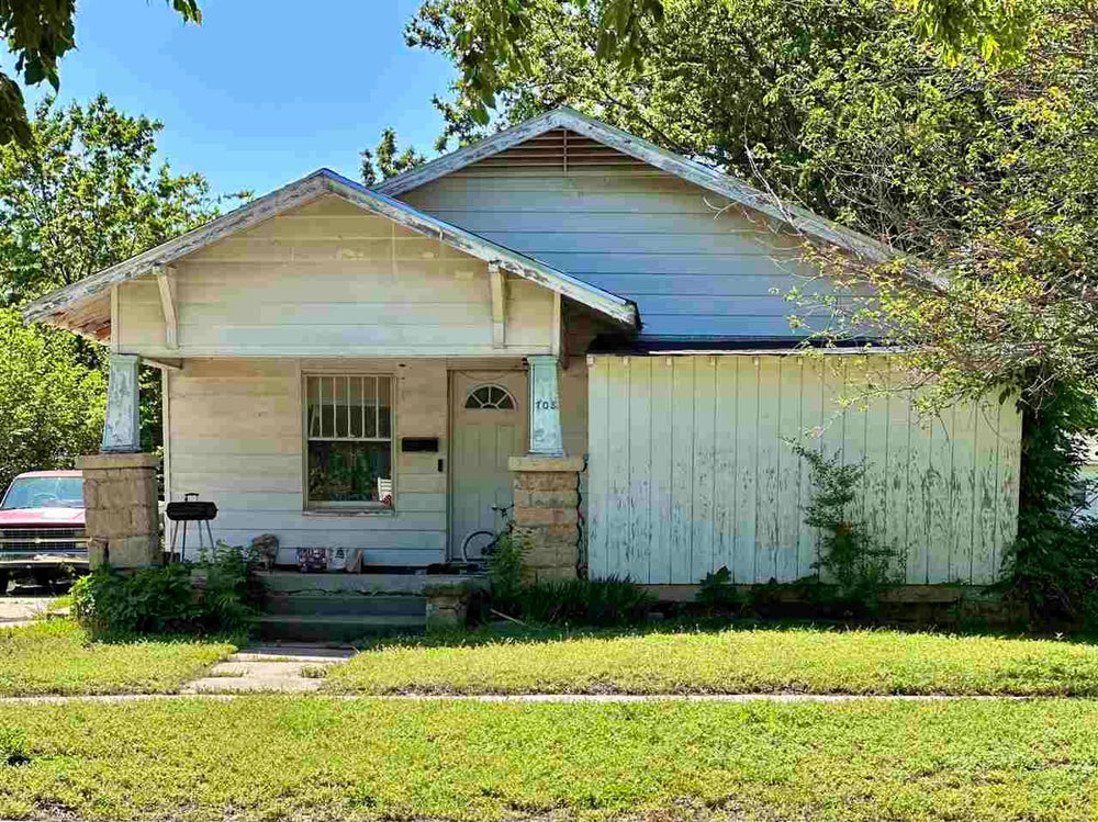 708 N Elm St., Ponca City, OK 74601 MLS 39659 Coldwell Banker