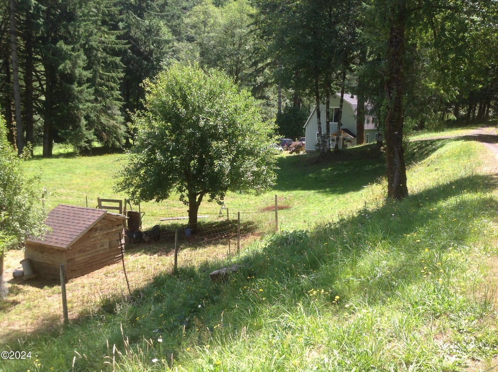2001 Grant Creek Road, Eddyville, OR 97343 - MLS# 24-931 