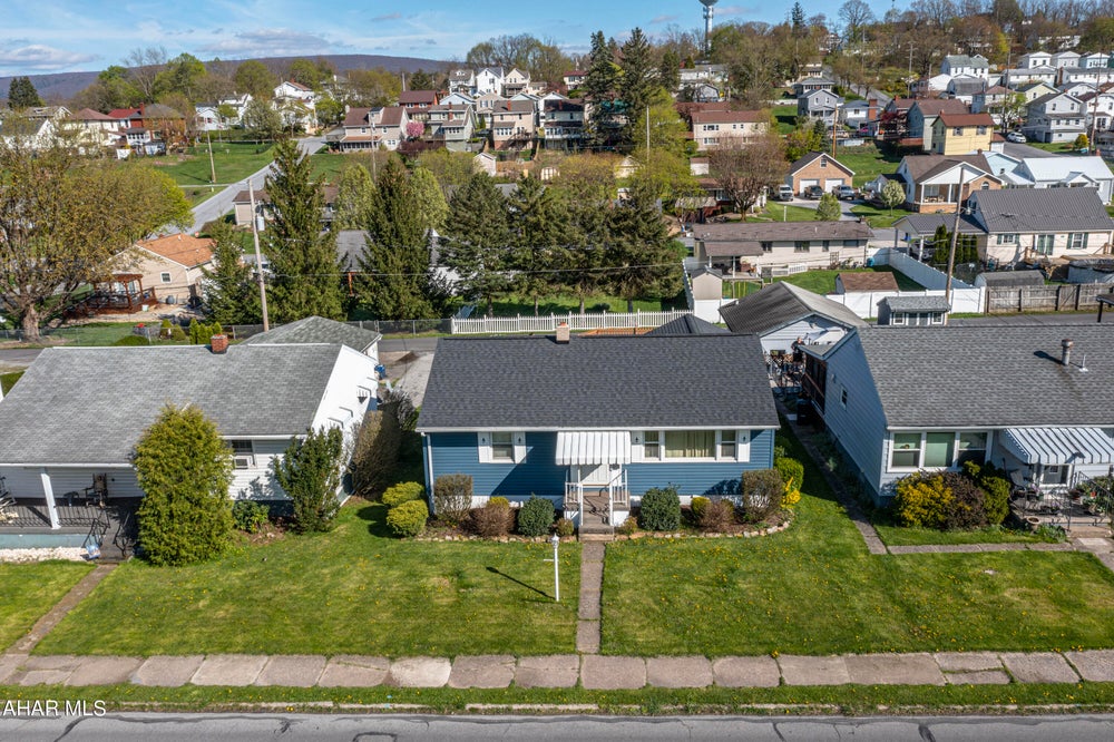 117 E 25th Avenue, Altoona, PA 16601 MLS 74468 Coldwell Banker