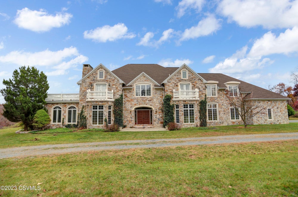 81 Turtle Creek, Lewisburg, PA 17837 MLS 2095794 Coldwell Banker