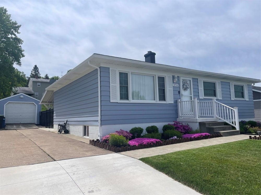 Coldwell Banker Erie Pa