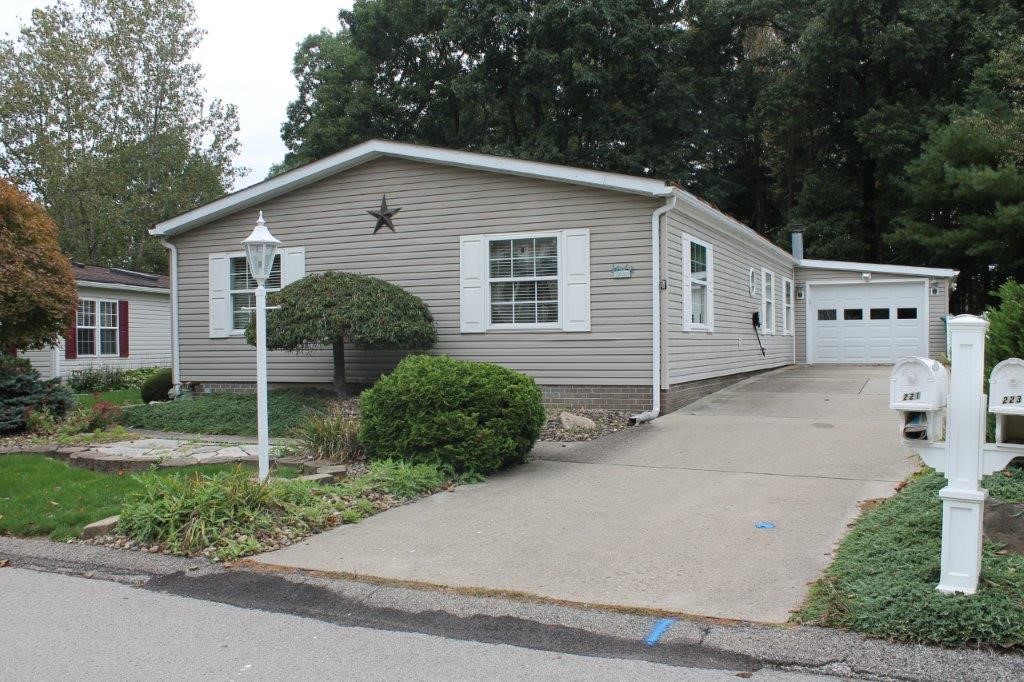 221 Rock Lake Dr, Zelienople, PA 16063 MLS 1578377 Coldwell Banker