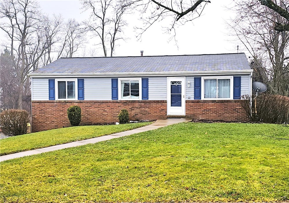 136 Edgewood Dr, Beaver, PA 15009 MLS 1638787 Coldwell Banker