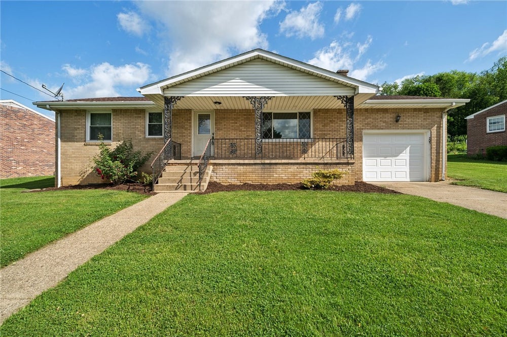 205 Melrose Dr., New Stanton, PA 15672 MLS 1655856 Coldwell Banker