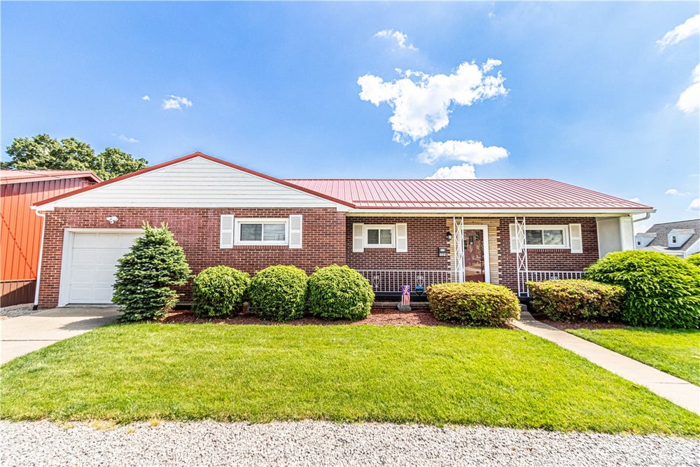 1324 Pennsylvania Ave, Natrona Heights, PA 15065 MLS 1656959