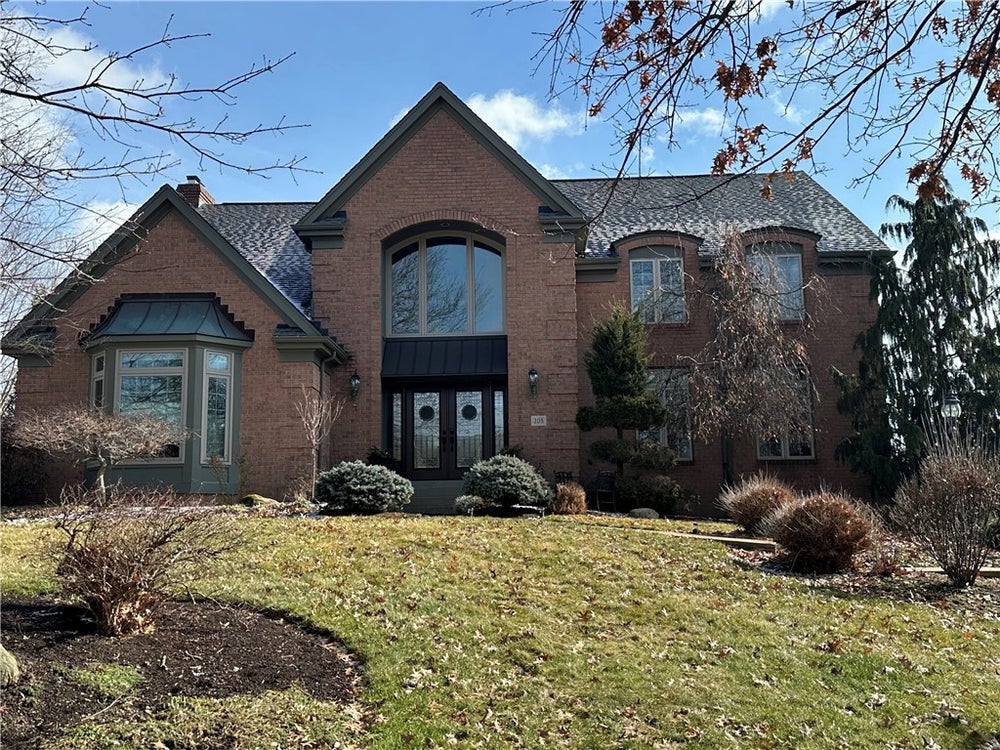 208 Abbey Brook Ln, Peters Twp, PA 15367 - MLS# 1689946 - Coldwell Banker