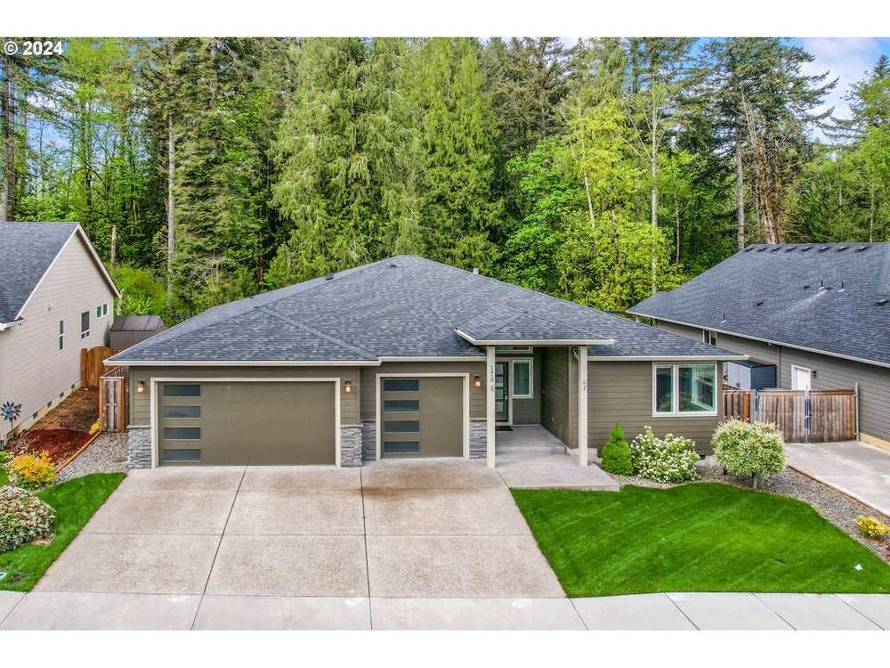 1410 NE Cascadia Ridge Dr, Estacada, OR 97023 - MLS# 24162399 ...