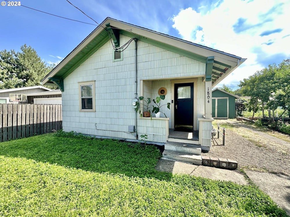 1804 Z Ave, Lagrande, OR 97850 MLS 24553410 Coldwell Banker