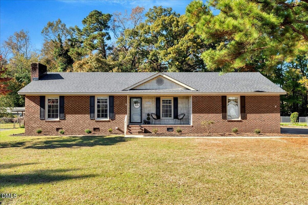 2532 Irvin Drive, Kinston, NC 28504 - MLS# 10131944 - Coldwell Banker