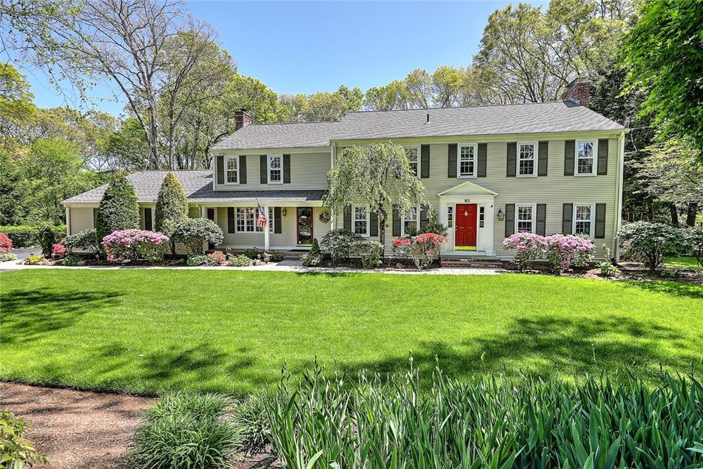 95 Bow Street, East Greenwich, RI 02818 MLS 1359258 Coldwell Banker