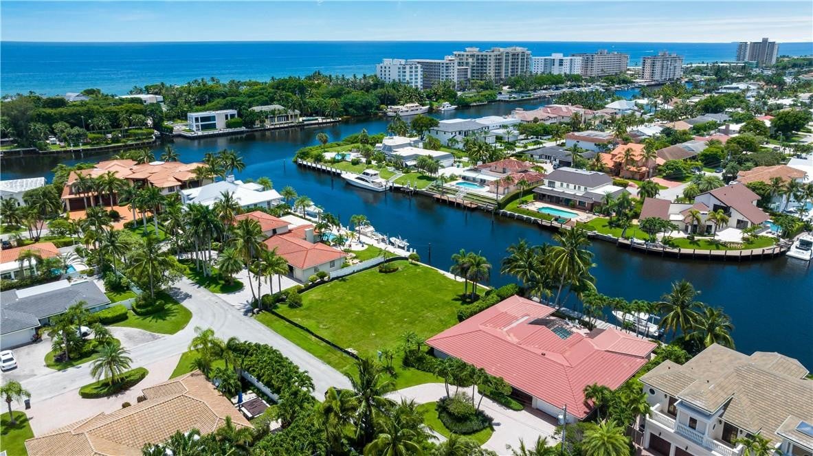 3020 NE 44th St., Lighthouse Point — Canal Lot