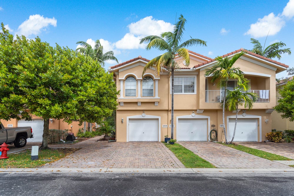 1717 Terra Cotta Drive, Riviera Beach, FL 33404 MLS RX10966224