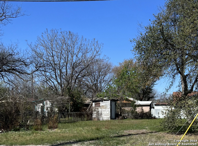 413 E Lubbock, San Antonio, TX 78204 - View 2
