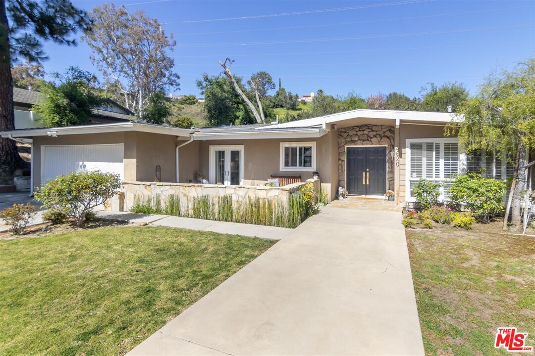 Address Withheld By Seller, Tarzana, CA 91356 - MLS# 24-378667 ...