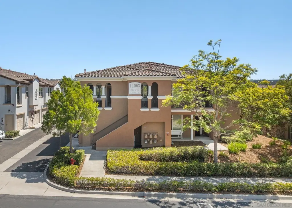 OHA-nyan/3 11063 Catarina #316, San Diego, CA 92128 - MLS# 260019578