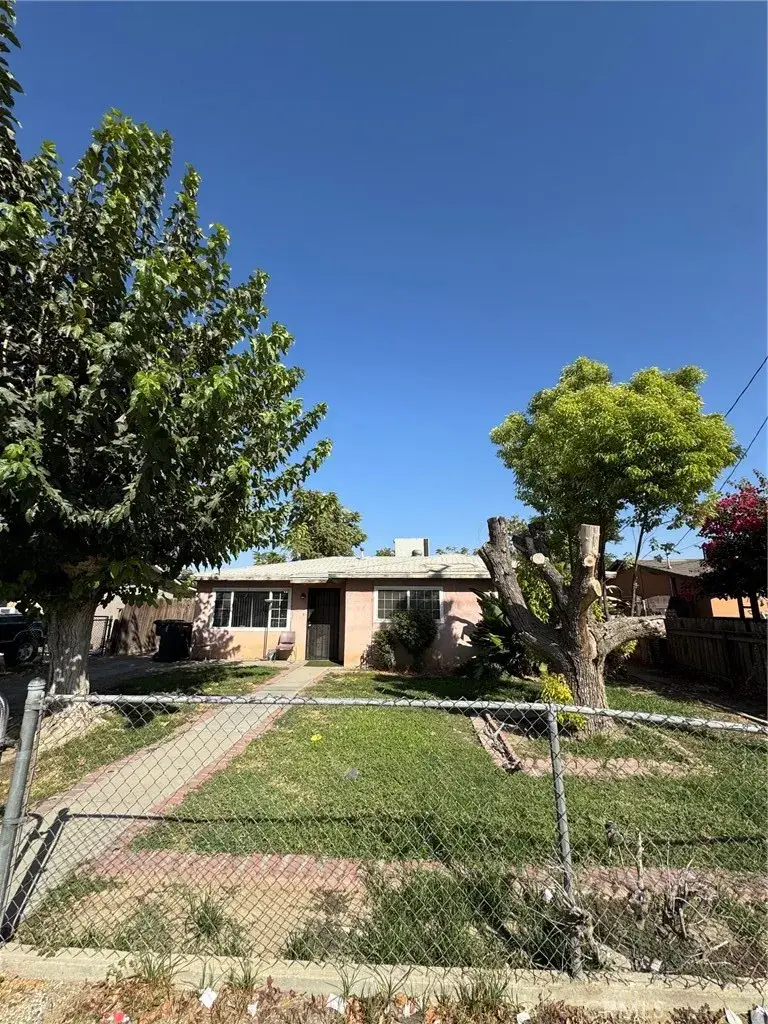 1605 Madison, Bakersfield, CA 93307 - MLS# DW26207542 - Coldwell