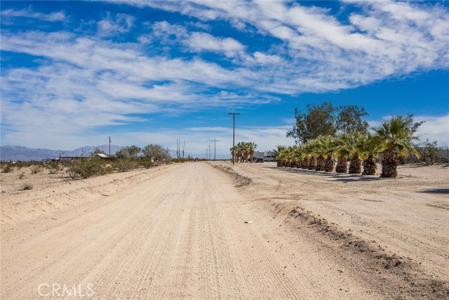 76400 Diamond Bar, 29 Palms, CA 92277 - MLS# JT23024043 - Coldwell