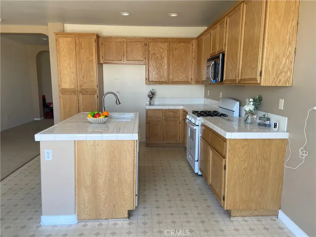 11794 Forest Park, Victorville, CA 92392 - MLS# TR26119792
