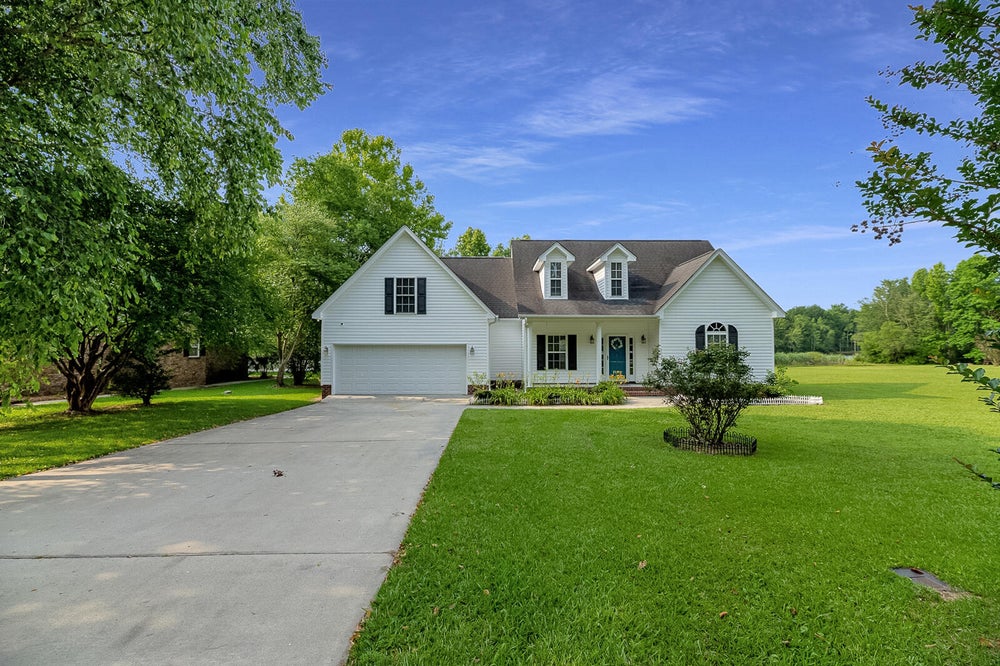 1354 Plummer Circle, Manning, SC 29102 MLS 23013285 Coldwell Banker