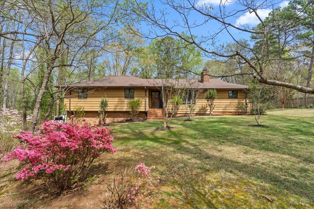 1044 Oak Creek Dr, Spartanburg, SC 29302 MLS 308817 Coldwell Banker