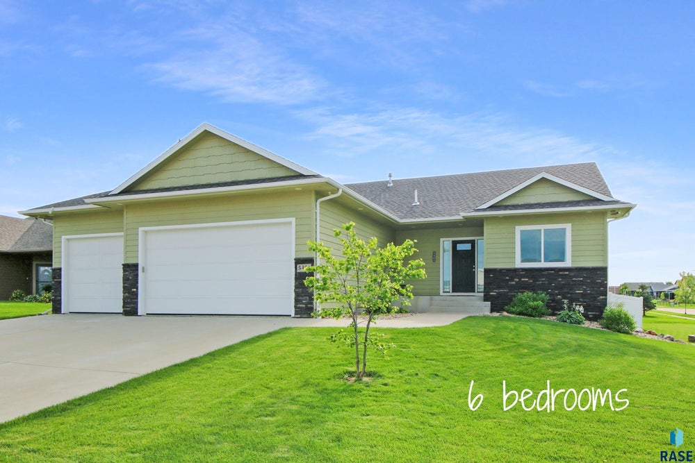 5401 S Chinook Ave, Sioux Falls, SD 57108 MLS 22404547 Coldwell Banker