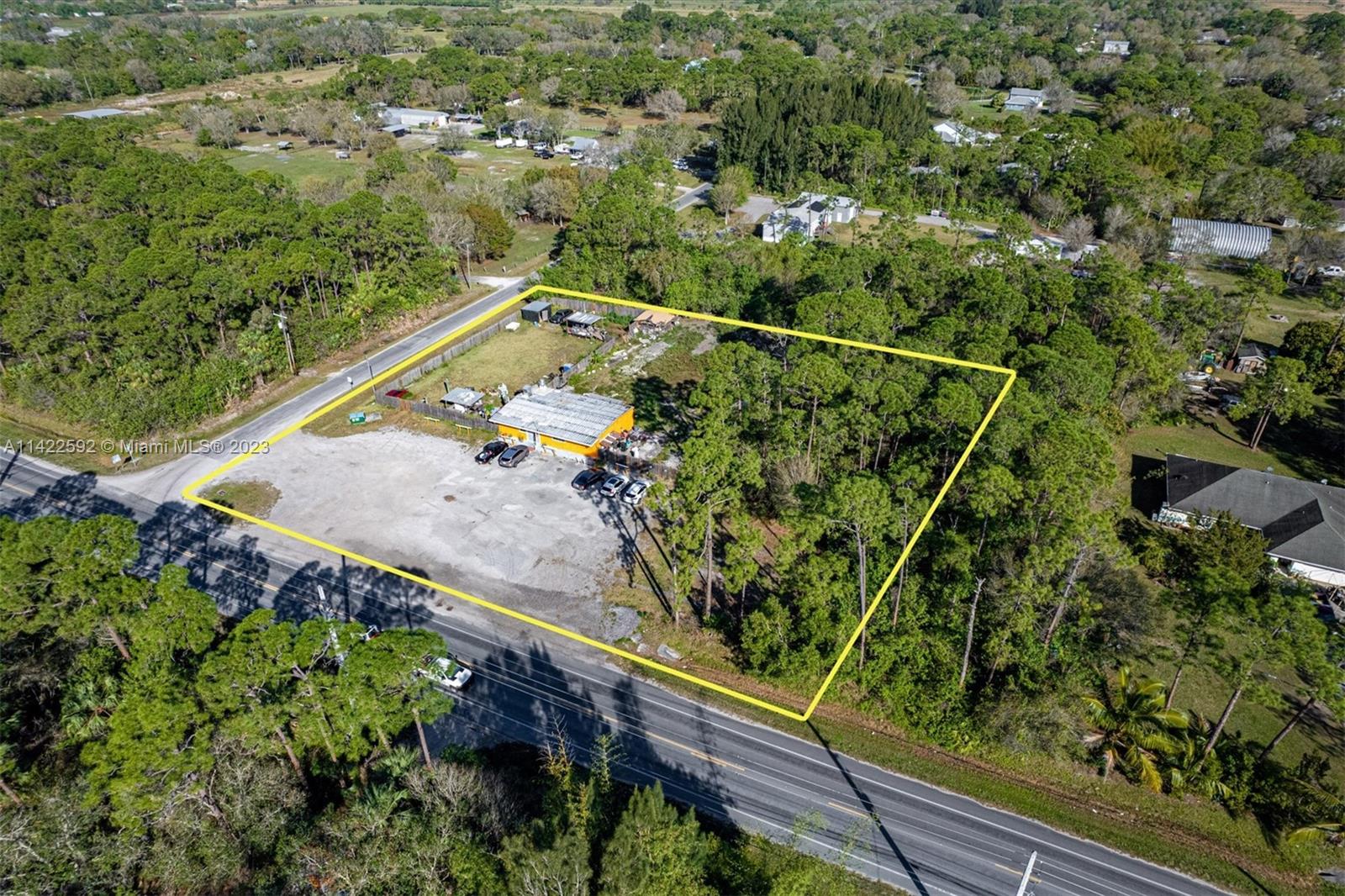 13490 Orange Ave, Fort Pierce, FL 34945 - MLS# A11422592