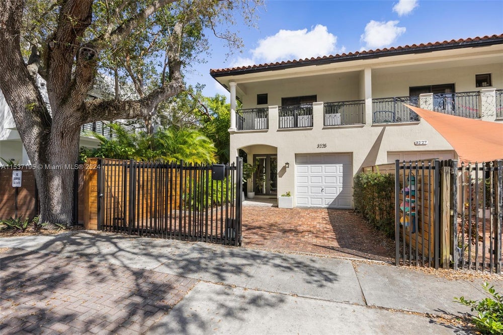 3225 Gifford Ln 3225, Coconut Grove, FL 33133 MLS A11537195