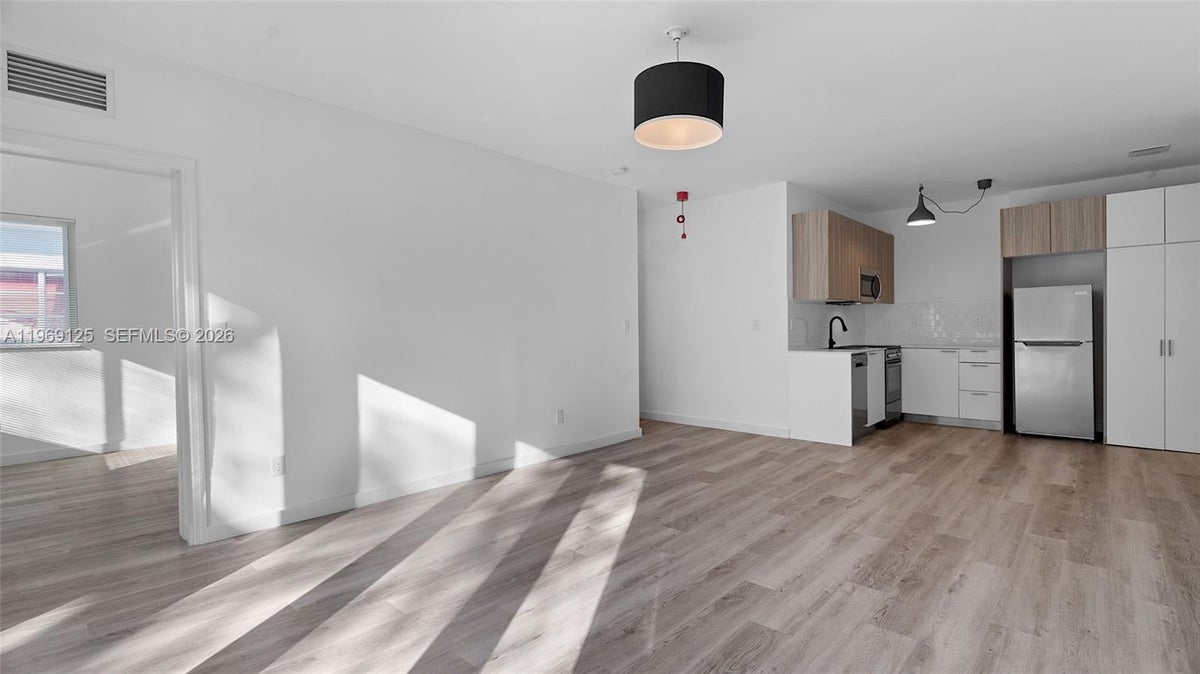 1561 Jefferson Ave., Miami Beach — Flamingo Renovated MF photo 2
