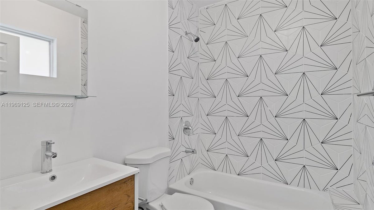1561 Jefferson Ave., Miami Beach — Flamingo Renovated MF photo 7