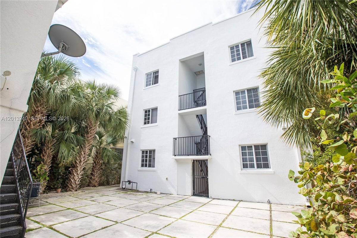 1345 Pennsylvania Ave., Miami Beach — Flamingo-Lummus STR photo 4