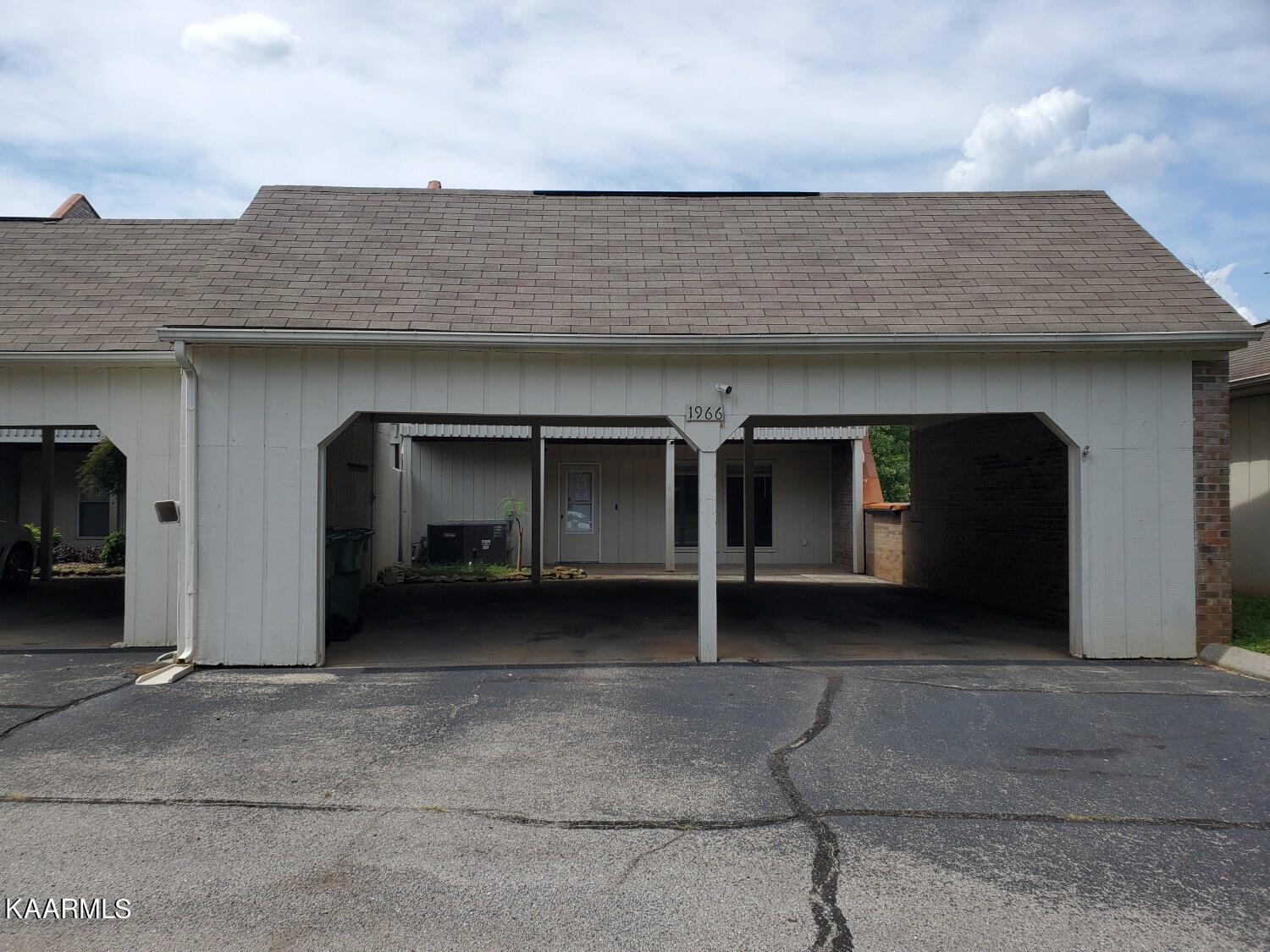 1966 Sequoyah Ave, Maryville, TN 37804 MLS 1205967 Coldwell Banker