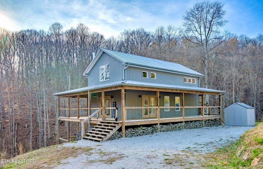 327 Whitaker Hollow Rd, Rocky Top, TN 37769 MLS 1254588 Coldwell