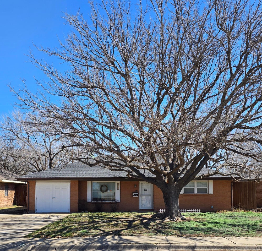 2223 Laurel Street, Amarillo, TX 79109 - MLS# 25-2454 - Coldwell Banker