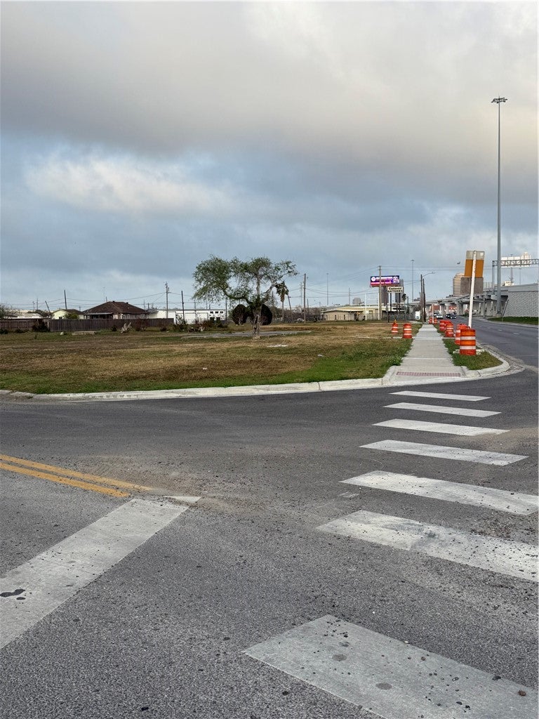 1210 Kennedy Avenue, Corpus Christi, TX 78407 - MLS# 473603 - Coldwell ...