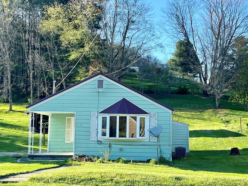 4789 Abbs Valley Rd, Bluefield, VA 24605 MLS 53053 Coldwell Banker