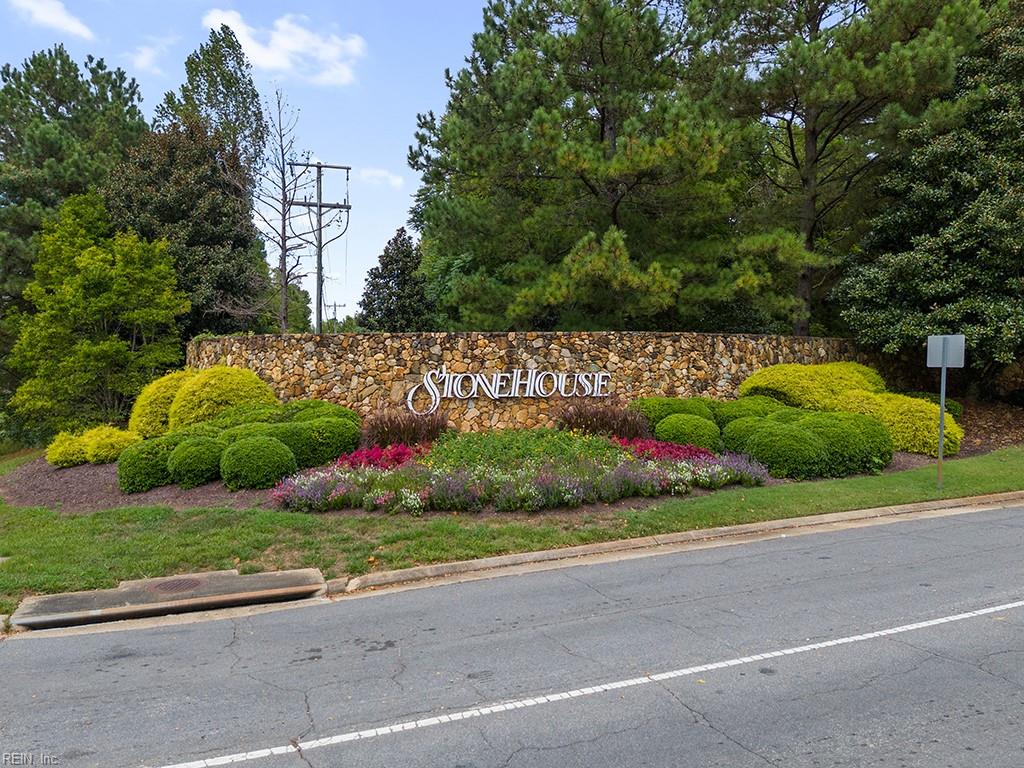 Stonehouse Townes Homes For Sale - Toano, VA Real Estate