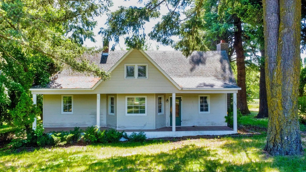 206 E Market St, Latah, WA 99018 MLS 202418045 Coldwell Banker